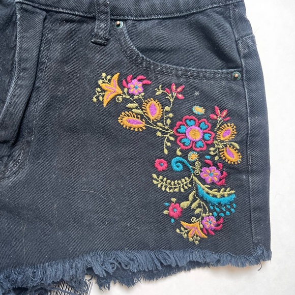 BDG Black Floral Embroidered Jean Shorts - Picture 11 of 12
